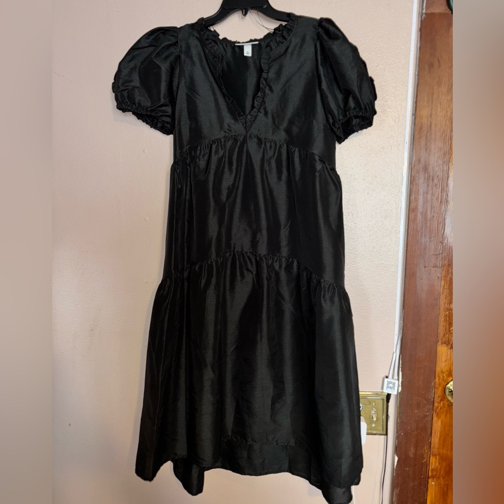 Kiki Vargas black oversized dress